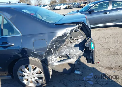 2007 Honda Accord 3.0 Se z USA, uszkodzony, nr VIN 1HGCM66437A106267